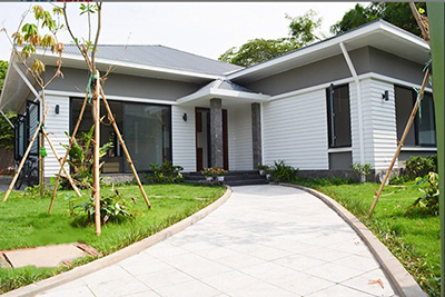 Beautiful 4 bedroom house for rent with spacious garden in Tay Ho, Hanoi