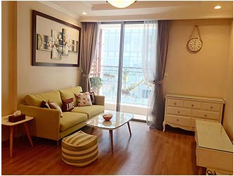 Charming 02BRs apartment for rent at Vinhomes Nguyen Chi Thanh, bright and fully furnished