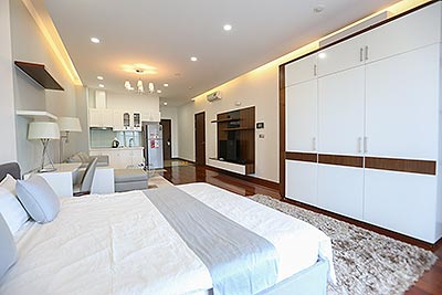 Luxury and spacious Studio in Cau Giay District, short distance to Westlake