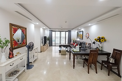 146m² 3-Bedroom Apartment for Rent in West Lake , High floor