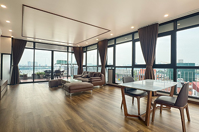 1-Bedroom Penthouse Apartment with Panoramic West Lake Views