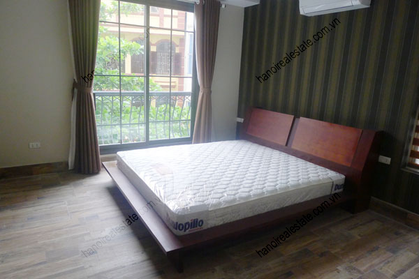 2 bedrooms, airy apartment for rent in Ba Dinh, Hanoi