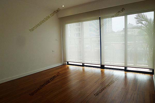 4 Bedroom Luxury & Spacious, Lake Vview Serviced Apartment in Hanoi 26