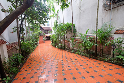 4-Bedroom House with Large Yard and Garden for Rent in To Ngoc Van