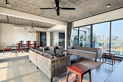 5-Bedroom Apartment for Rent in Tu Hoa with  Lake View, 235sqm, Sunny Balconies