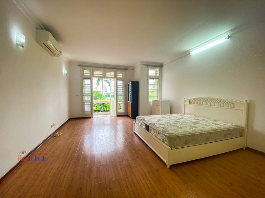 5-bedroom house a few steps away from UNIS in Ciputra 15
