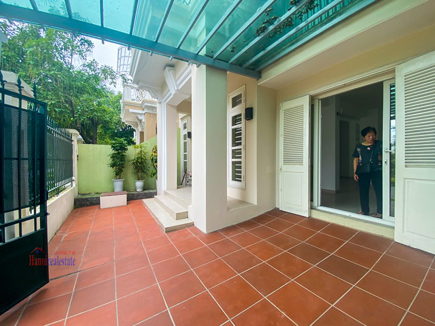 5-bedroom house a few steps away from UNIS in Ciputra 2