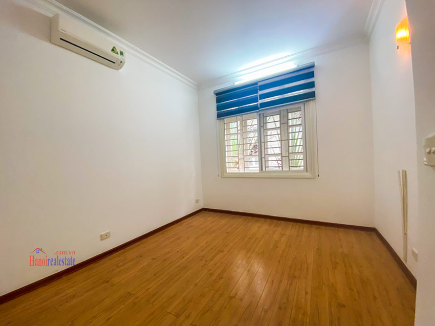 5-bedroom house a few steps away from UNIS in Ciputra 23