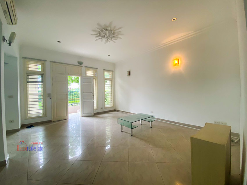 5-bedroom house a few steps away from UNIS in Ciputra 3