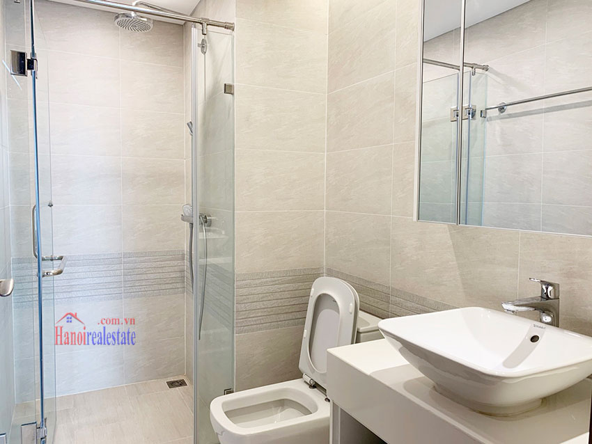 Attractively modernized apartment with 3 bedrooms in M2 Tower Vinhomes Metropolis Hanoi 14