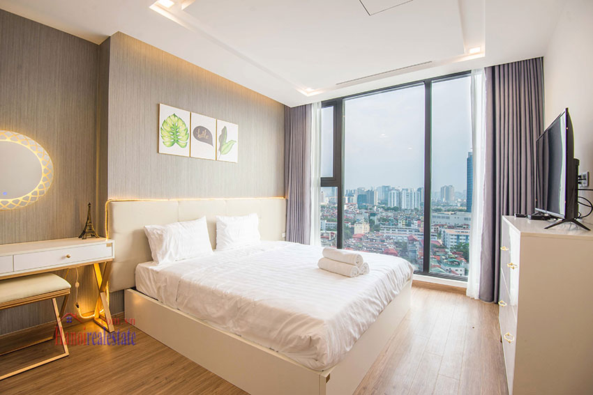 Attractively modernized apartment with 3 bedrooms in M2 Tower Vinhomes Metropolis Hanoi 9