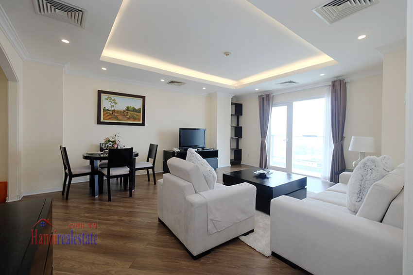Awesome lake view 01-bedroom apartment in Skyline Tower to rent 1