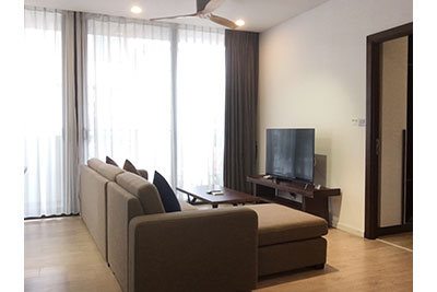 Bathtub design, 03 bedroom apartment for rent in Kim Ma