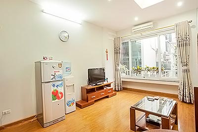 Beautiful 1br apartment for lease in Lieu Giai ST, Ba Dinh Dist