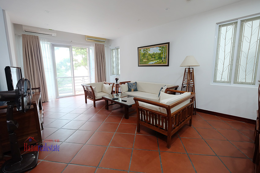 Beautiful 2 bedroom apartment with lake view in Truc Bach 3
