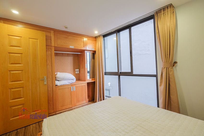 Beautiful 2 bedrooms lake view apartment on Nhat Chieu 18