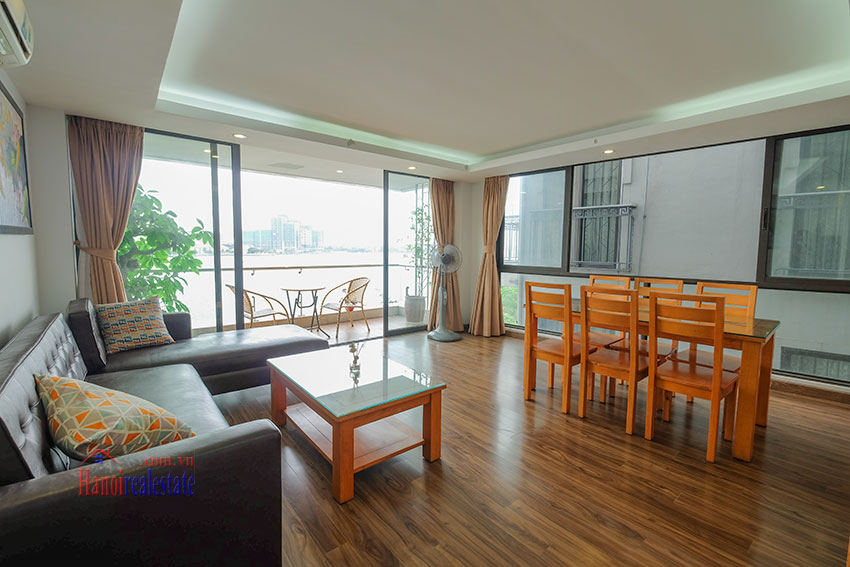 Beautiful 2 bedrooms lake view apartment on Nhat Chieu 2