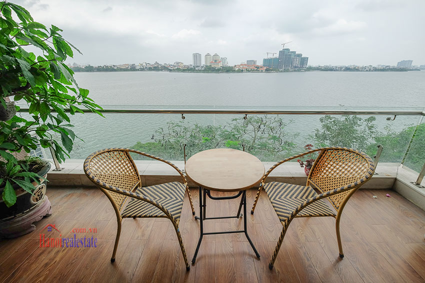Beautiful 2 bedrooms lake view apartment on Nhat Chieu 3