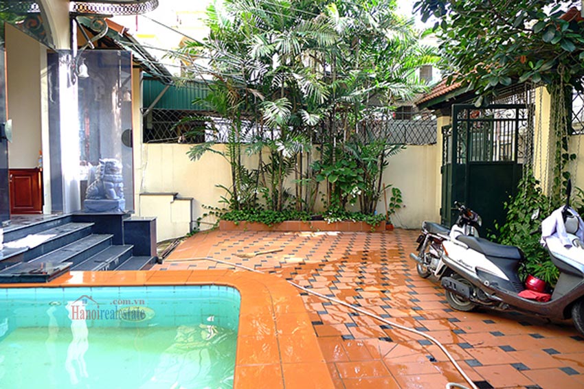 Beautiful 4 bedroom house with swimming pool on An Duong Vuong 1
