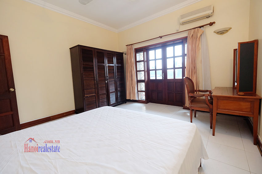 Beautiful 4 bedroom house with topfloor jacuzzi in Xom Chua 13