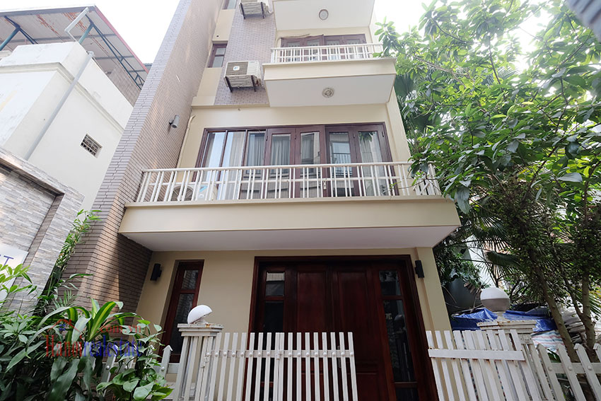Beautiful 5 bedroom house with large terrace in Tay Ho 1