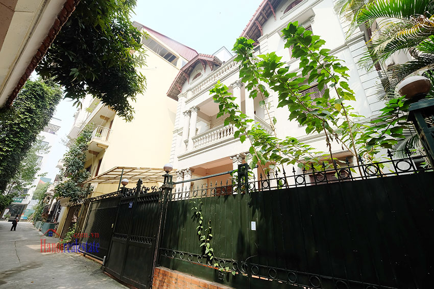 Beautiful house on diplomatic alley of To Ngoc Van, Car access 1