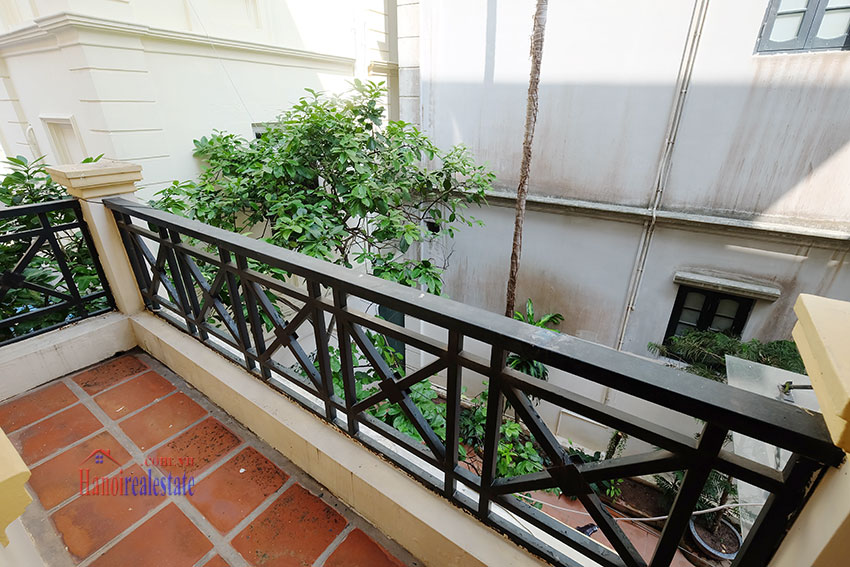 Beautiful house with front courtyard & big terrace in Tay Ho 14