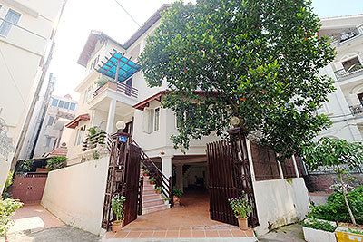 Beautiful House with Swimming Pool for Rent in Tay Ho, Car Access