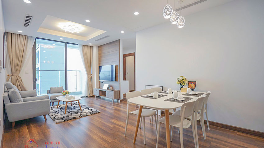 Beautiful modern 27th floor apartment in M2 tower Vinhomes Metropolis Hanoi 1