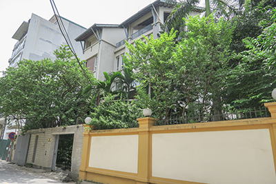 Beautiful Villa with Pool and Front Yard in the heart of Tay Ho