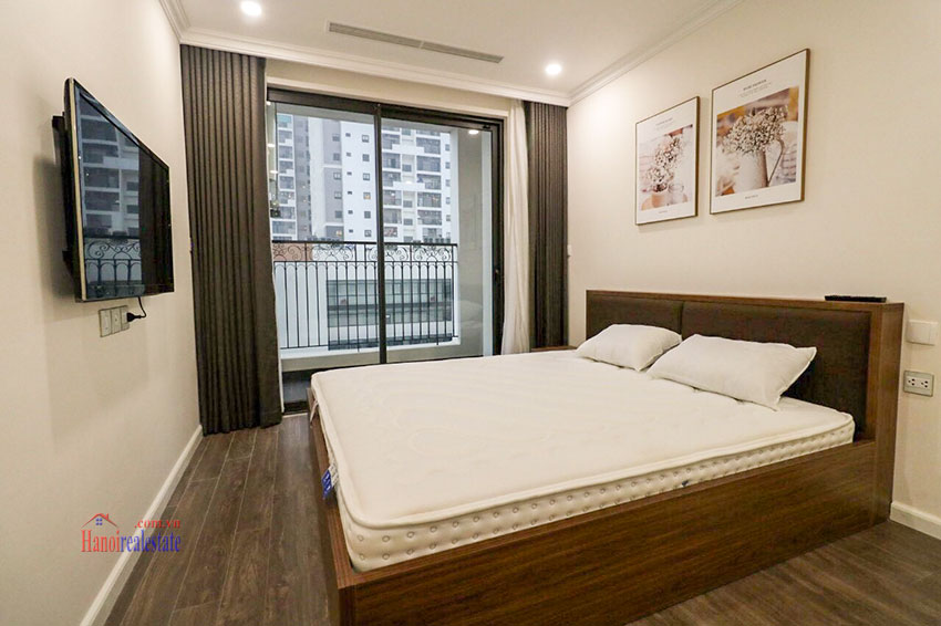 Brand new 3 bedrooms apartment available in Sunshine Riverside Tay Ho. 8