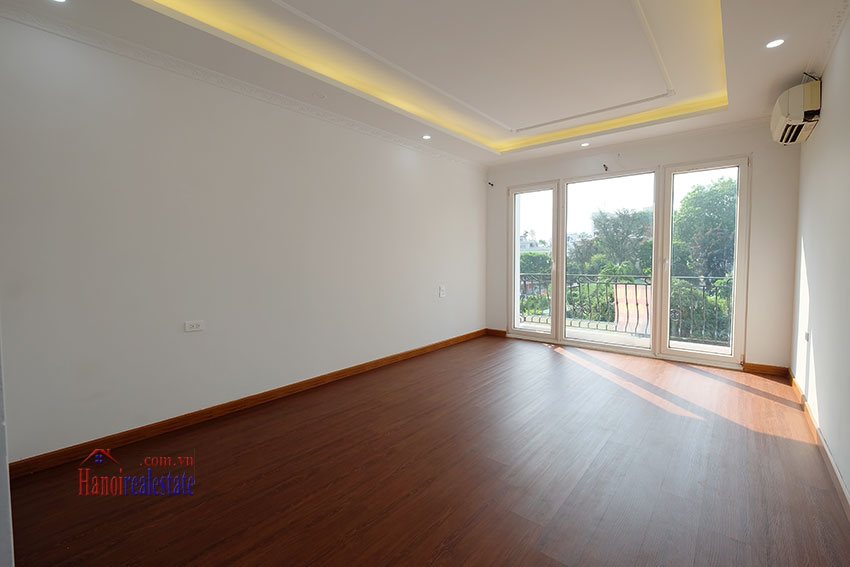 Brand new 4-bedroom house with front yard in Tay Ho 10