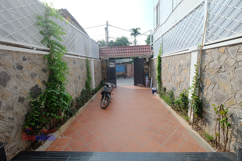 Brand new 4-bedroom house with front yard in Tay Ho 3