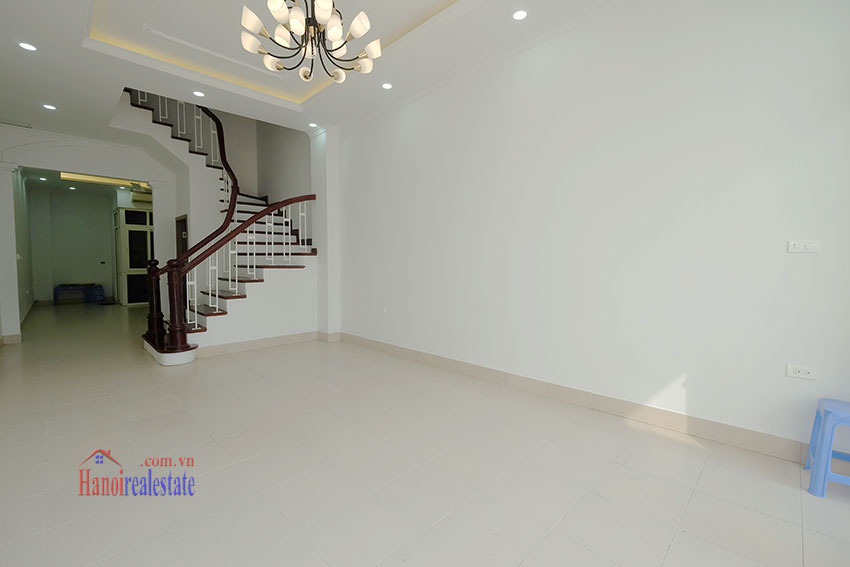 Brand new 4-bedroom house with front yard in Tay Ho 4