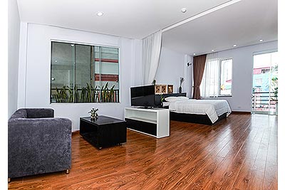 Brand-new spacious studio apartment in Trung Kinh, Cau Giay