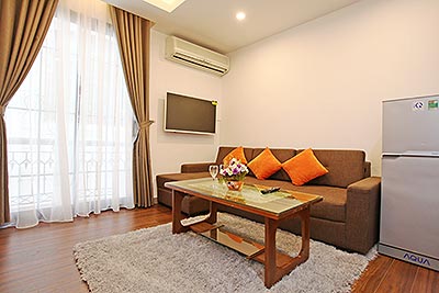 Well renovated apartment in Ba Dinh, alley 12 Dao Tan