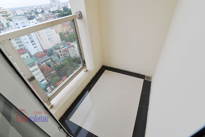 Charming 02 bedroom apartment in Skyline Tower, Pool and Gym 8