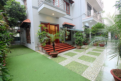 Charming 04-bedroom house with large courtyard in Tay Ho