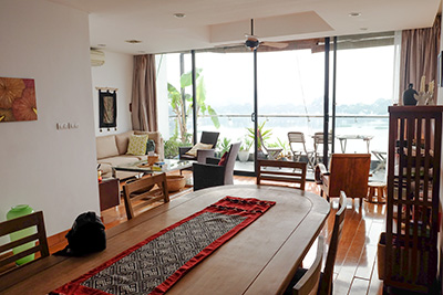 Charming 3 bedroom duplex penthouse with lake view in Truc Bach