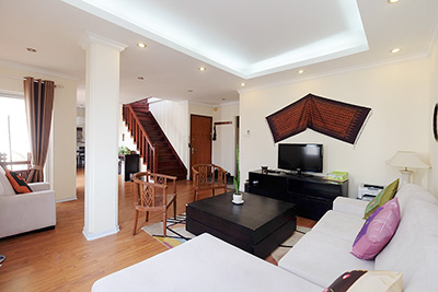 Charming 3-Bedroom Duplex Apartment for Rent in Hai Ba Trung, Hanoi