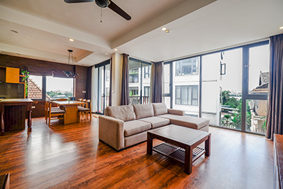 Charming 3-bedroom Serivced apartment in Xom Chua to rent