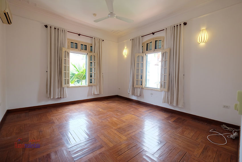Charming 4 bedroom house with large courtyard on To Ngoc Van 16