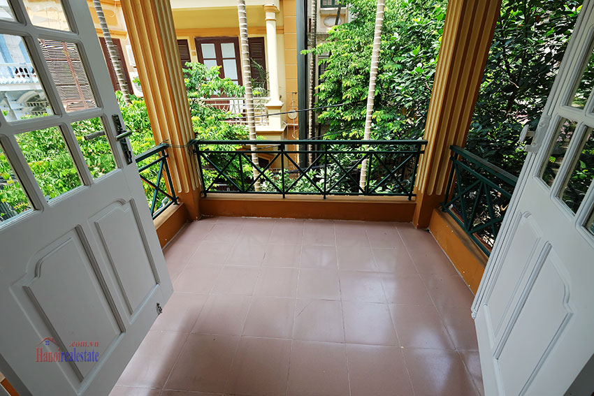 Charming 4 bedroom house with large courtyard on To Ngoc Van 9