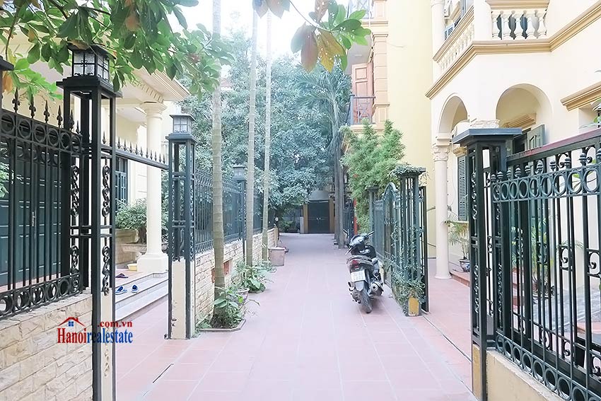 Charming 5 bedroom house with large courtyard in Tay Ho 2