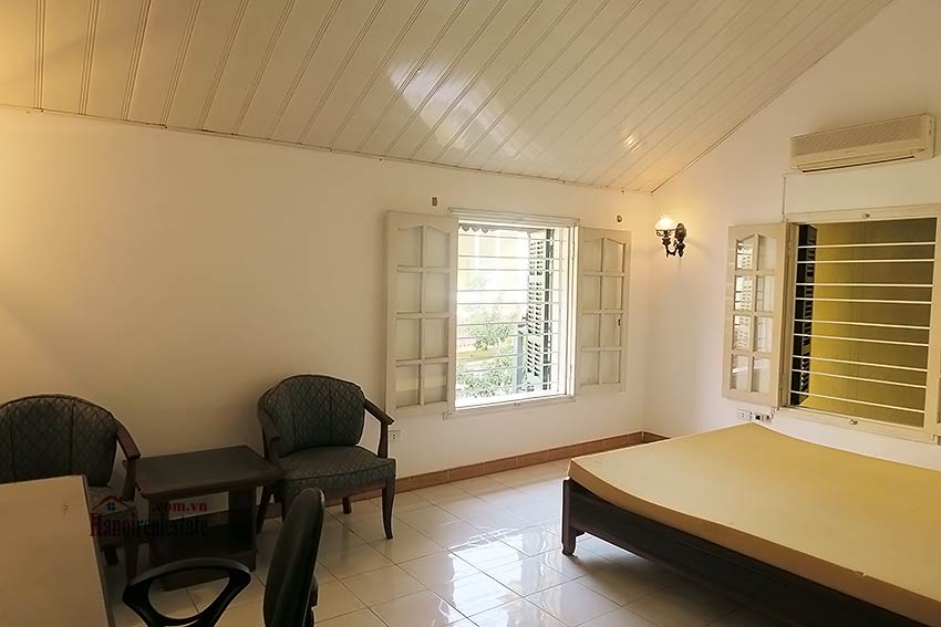 Charming 5 bedroom house with large courtyard in Tay Ho 22