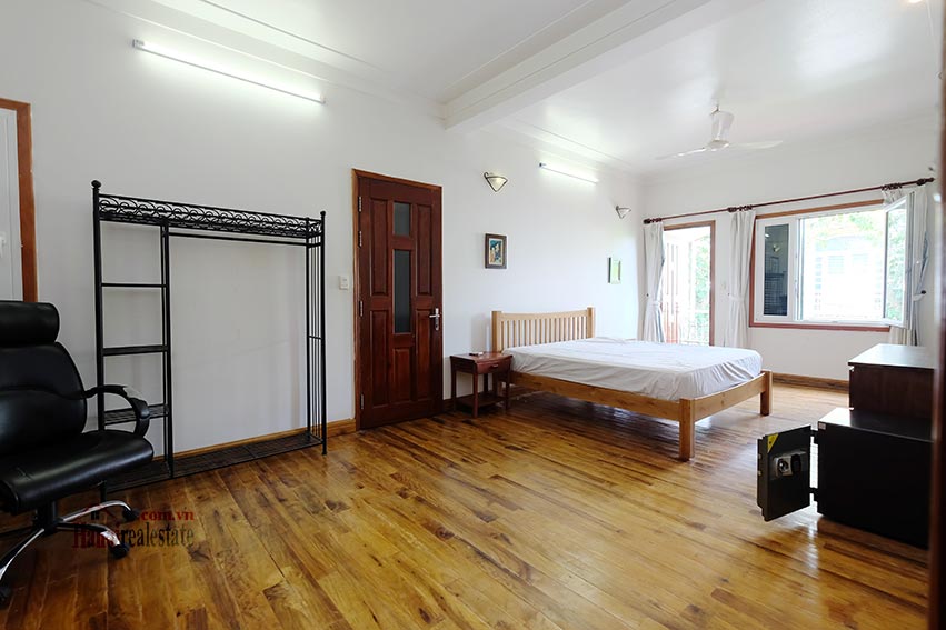 Charming 5 bedroom house with large garden on To Ngoc Van 20