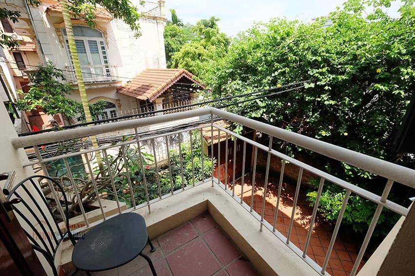 Charming 5 bedroom house with large garden on To Ngoc Van 22