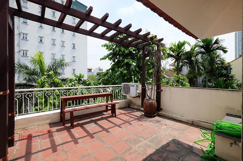 Charming 5 bedroom house with large garden on To Ngoc Van 30