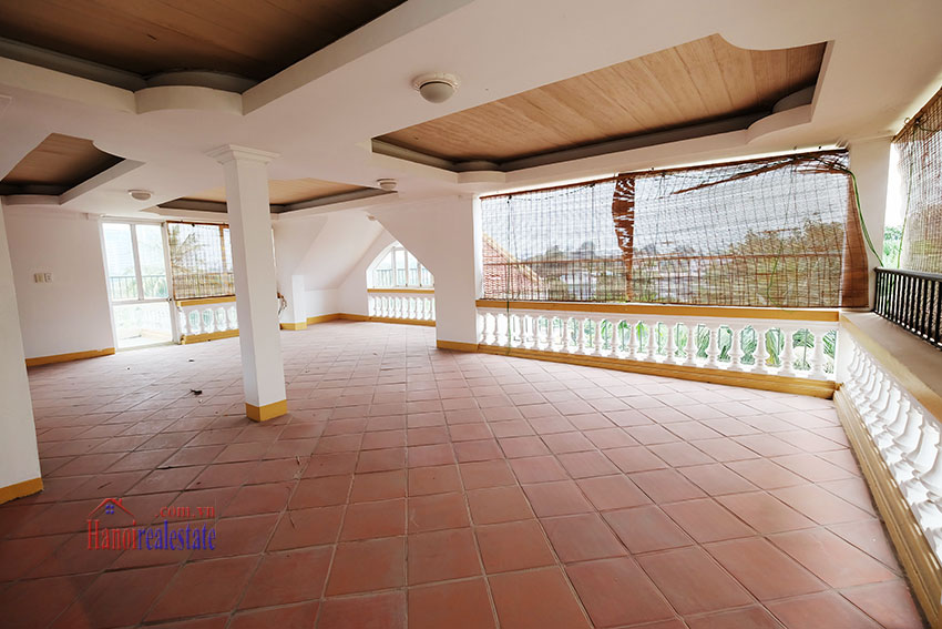 Charming house with garden and swimming pool in Xom Chua 28