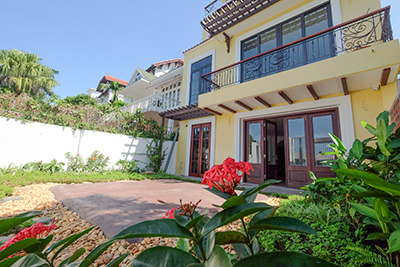 Charming House with Garden and West Lake View for Rent in Tay Ho, Hanoi